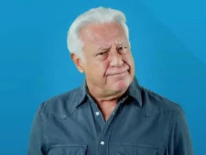 antonio-fagundes-se-une-ao-porta-dos-fundos-em-campanha-do-novembro-azul-libera-o-cuzinho-ai.webp