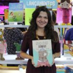 Alê Leal lança livro infantil que une mistério e inclusão alimentar