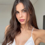 Amanda Kimberlly responde a questionamentos sobre Helena não estar na Copa do Mundo